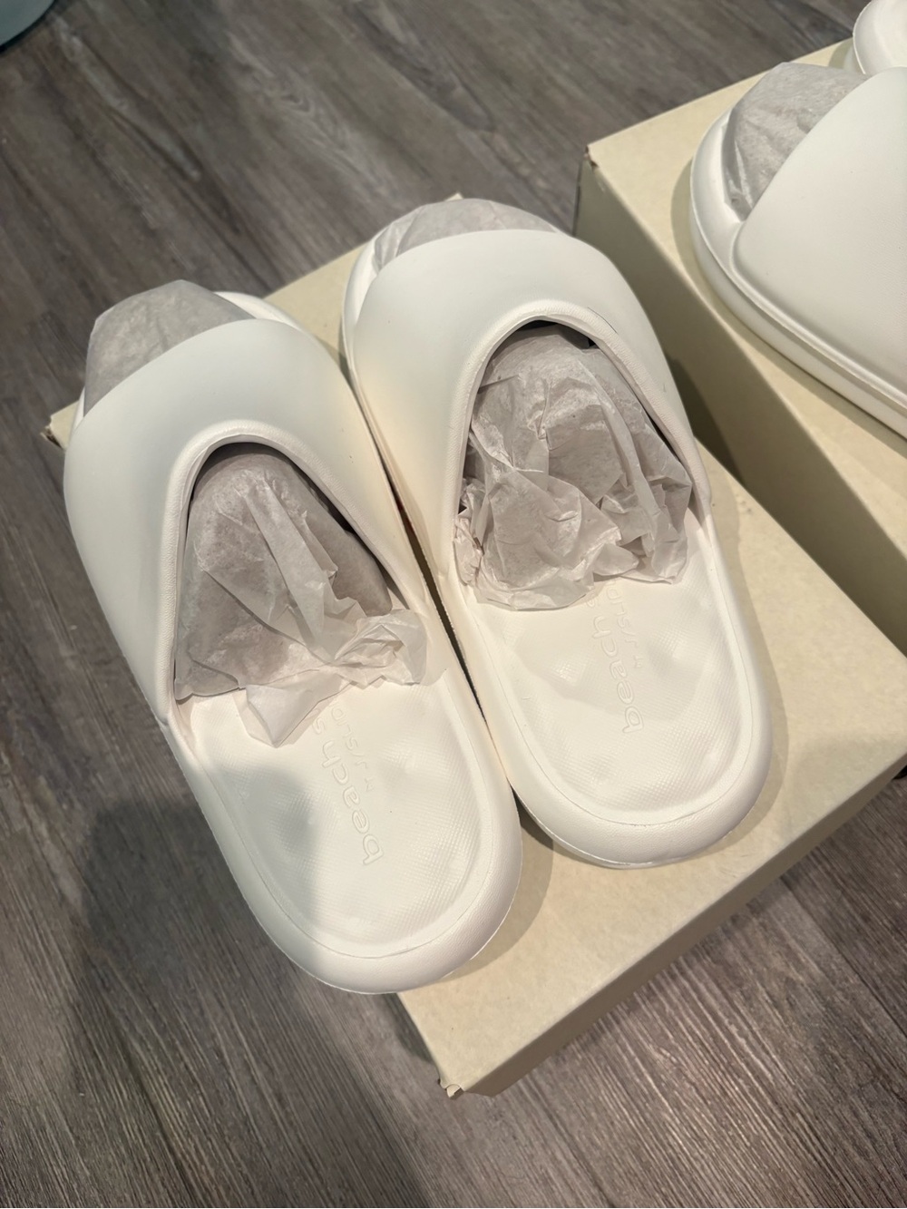 Beach Slides by J/Slides Womens White Pool Slides Shoes 9M